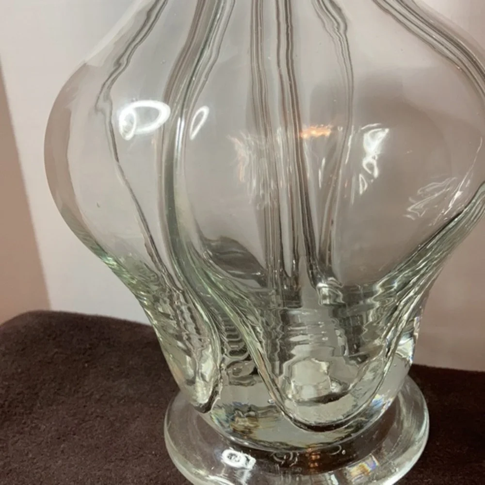 VTG 4 chamber glass liquor decanter bottle